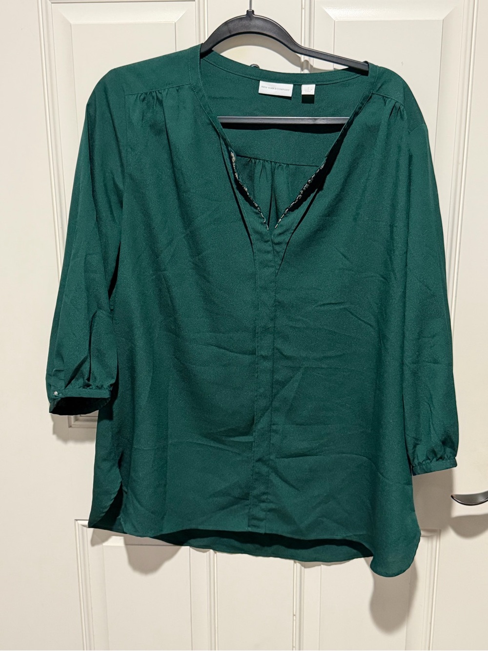 New York & Company Emerald Green‎ V-Neck Blouse